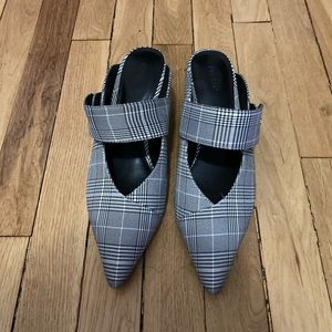 Forever 21 kitten heel mule